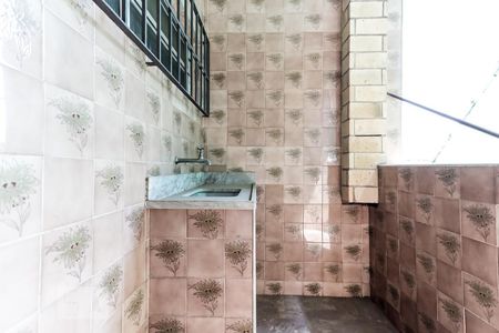 Casa à venda com 285m², 3 quartos e 10 vagas Casa à venda com 285m², 3 quartos e 10 vagasÁrea de Serviço