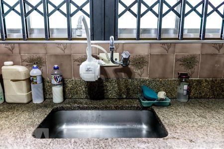 Casa à venda com 285m², 3 quartos e 10 vagas Casa à venda com 285m², 3 quartos e 10 vagasCozinha