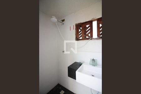 Casa para alugar com 330m², 8 quartos e 5 vagasBanheiro de serviço