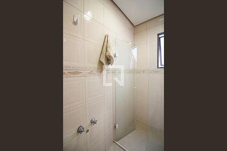 Casa para alugar com 330m², 8 quartos e 5 vagasBanheiro da Suíte