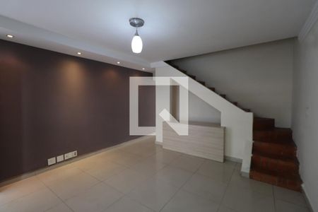Sala de casa para alugar com 2 quartos, 80m² em Vila Granada, São Paulo