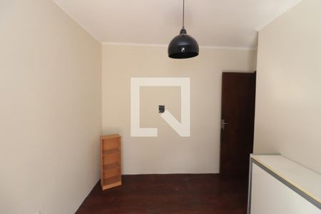 Quarto 1 de casa para alugar com 2 quartos, 80m² em Vila Granada, São Paulo