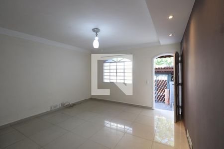 Sala de casa para alugar com 2 quartos, 80m² em Vila Granada, São Paulo
