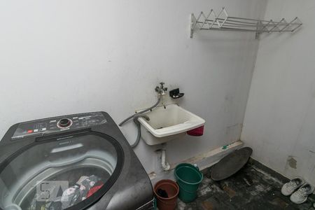 Casa de condomínio para alugar com 120m², 2 quartos e 1 vagaÁrea de Serviço