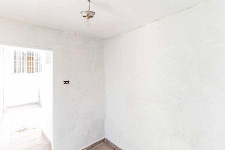 Casa à venda com 300m², 2 quartos e 4 vagas Casa à venda com 300m², 2 quartos e 4 vagasQuarto de Serviço