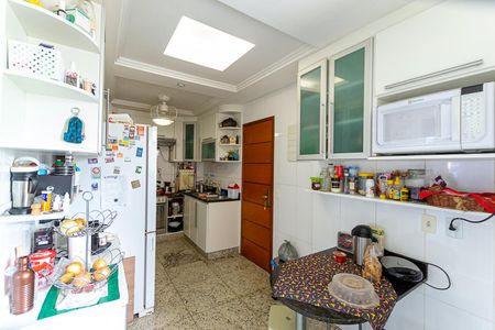 Apartamento à venda com 278m², 6 quartos e 2 vagasCozinha 