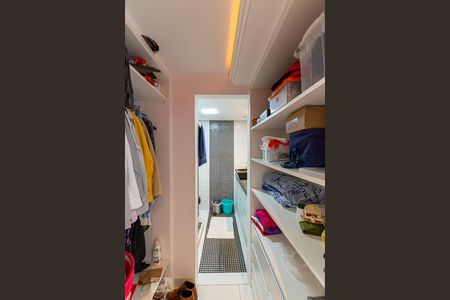 Apartamento à venda com 278m², 6 quartos e 2 vagasCloset da Suite 3