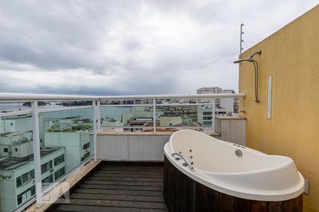 Apartamento à venda com 278m², 6 quartos e 2 vagasofurô