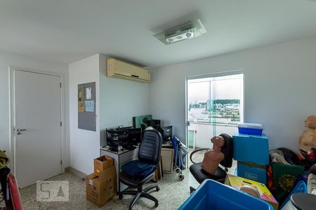 Apartamento à venda com 278m², 6 quartos e 2 vagasQuarto 6 