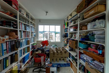 Apartamento à venda com 278m², 6 quartos e 2 vagasQuarto 6 