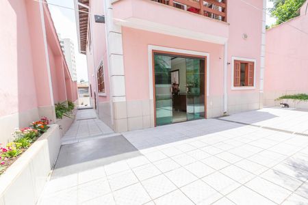 Casa à venda com 452m², 3 quartos e 6 vagasQuintal