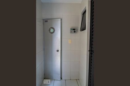 Apartamento à venda com 180m², 4 quartos e 2 vagas Apartamento à venda com 180m², 4 quartos e 2 vagasÁrea comum - Sauna