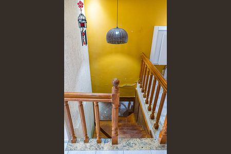 Apartamento à venda com 180m², 4 quartos e 2 vagas Apartamento à venda com 180m², 4 quartos e 2 vagasAcesso ao segundo andar