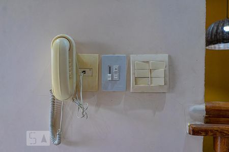 Apartamento à venda com 180m², 4 quartos e 2 vagas Apartamento à venda com 180m², 4 quartos e 2 vagasHall