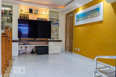 Apartamento à venda com 180m², 4 quartos e 2 vagas Apartamento à venda com 180m², 4 quartos e 2 vagasHall