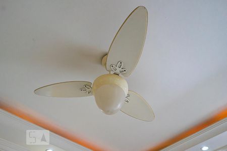 Apartamento à venda com 180m², 4 quartos e 2 vagas Apartamento à venda com 180m², 4 quartos e 2 vagasHall