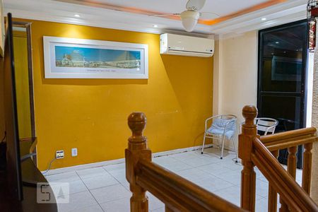 Apartamento à venda com 180m², 4 quartos e 2 vagas Apartamento à venda com 180m², 4 quartos e 2 vagasHall