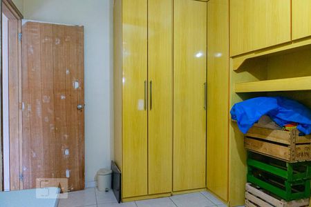 Apartamento à venda com 180m², 4 quartos e 2 vagas Apartamento à venda com 180m², 4 quartos e 2 vagasQuarto 4