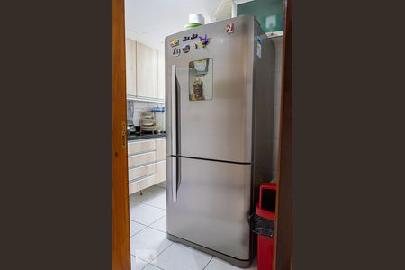 Apartamento à venda com 180m², 4 quartos e 2 vagas Apartamento à venda com 180m², 4 quartos e 2 vagasCozinha