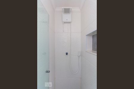 Banheiro de kitnet/studio para alugar com 1 quarto, 29m² em Vila da Saúde, São Paulo