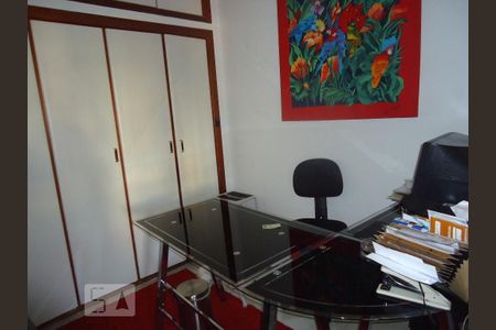 Apartamento à venda com 193m², 3 quartos e 3 vagasEscritório 2