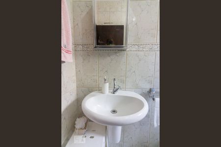 Casa à venda com 260m², 4 quartos e 2 vagasBanheiro