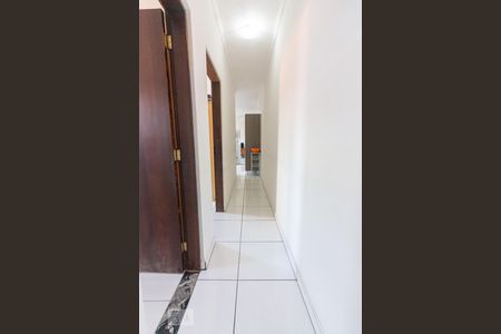Casa à venda com 260m², 4 quartos e 2 vagasCorredor