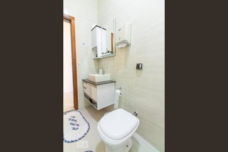 Casa à venda com 260m², 4 quartos e 2 vagasBanheiro