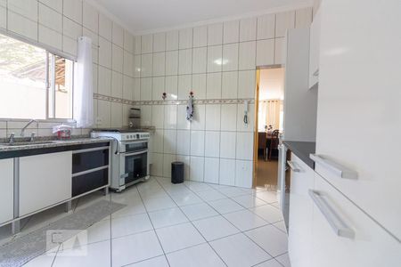 Casa à venda com 260m², 4 quartos e 2 vagasCozinha