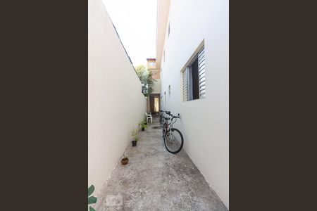 Casa à venda com 260m², 4 quartos e 2 vagasCorredor