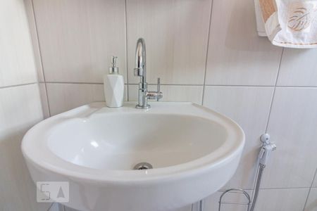 Casa à venda com 260m², 4 quartos e 2 vagasBanheiro