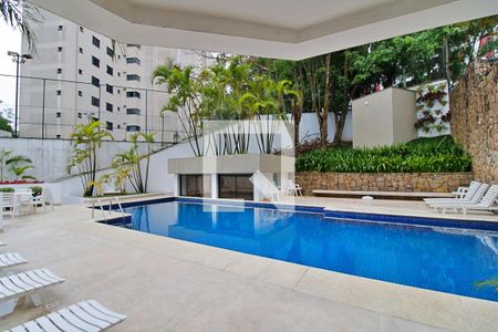 Apartamento à venda com 167m², 3 quartos e 3 vagas Apartamento à venda com 167m², 3 quartos e 3 vagasÁrea comum - Piscina