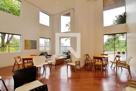 Apartamento à venda com 167m², 3 quartos e 3 vagas Apartamento à venda com 167m², 3 quartos e 3 vagasÁrea comum - Salão de festas