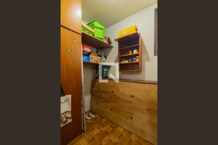 Apartamento à venda com 167m², 3 quartos e 3 vagas Apartamento à venda com 167m², 3 quartos e 3 vagasQuarto de Serviço