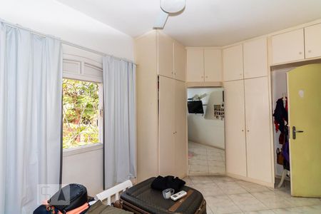 Casa à venda com 500m², 5 quartos e 3 vagasQuarto 2