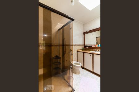 Casa à venda com 500m², 5 quartos e 3 vagasBanheiro da Suíte 2