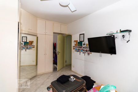 Casa à venda com 500m², 5 quartos e 3 vagasQuarto 2