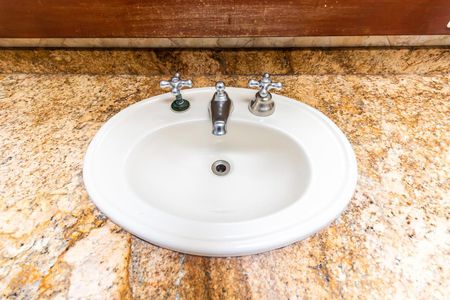 Casa à venda com 500m², 5 quartos e 3 vagasBanheiro da Suíte 2