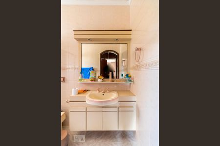 Casa à venda com 500m², 5 quartos e 3 vagasBanheiro da Suíte 1