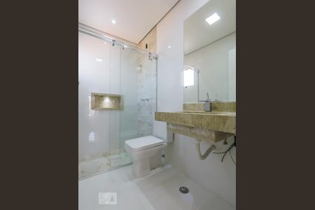 Casa à venda com 200m², 4 quartos e 2 vagasSuite 4