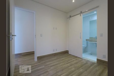 Casa à venda com 200m², 4 quartos e 2 vagasSuite 1