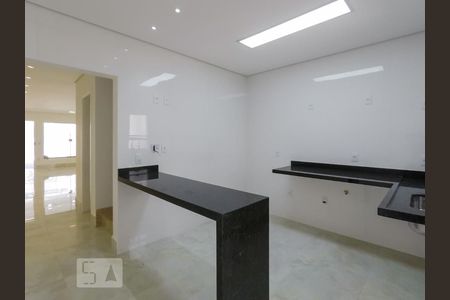 Casa à venda com 200m², 4 quartos e 2 vagasCozinha