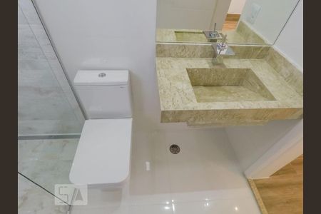 Casa à venda com 200m², 4 quartos e 2 vagasSuite 4