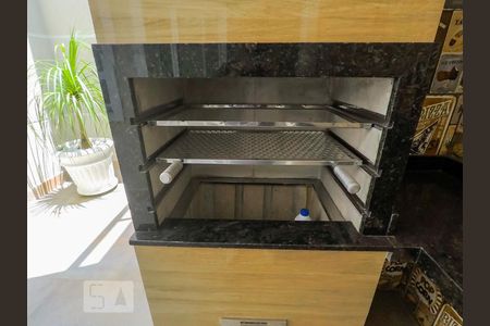 Casa à venda com 200m², 4 quartos e 2 vagasChurrasqueira