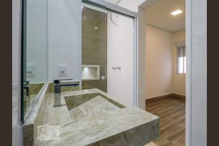 Casa à venda com 200m², 4 quartos e 2 vagasSuite 1