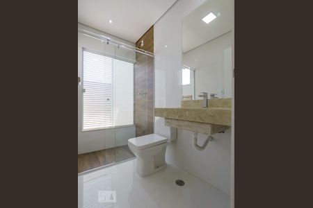 Casa à venda com 200m², 4 quartos e 2 vagasSuite 3