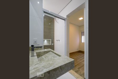 Casa à venda com 200m², 4 quartos e 2 vagasSuite 1