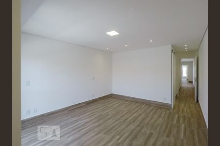 Casa à venda com 200m², 4 quartos e 2 vagasSuite 2