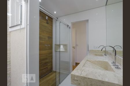 Casa à venda com 200m², 4 quartos e 2 vagasSuite 2