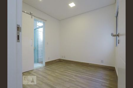 Casa à venda com 200m², 4 quartos e 2 vagasSuite 1